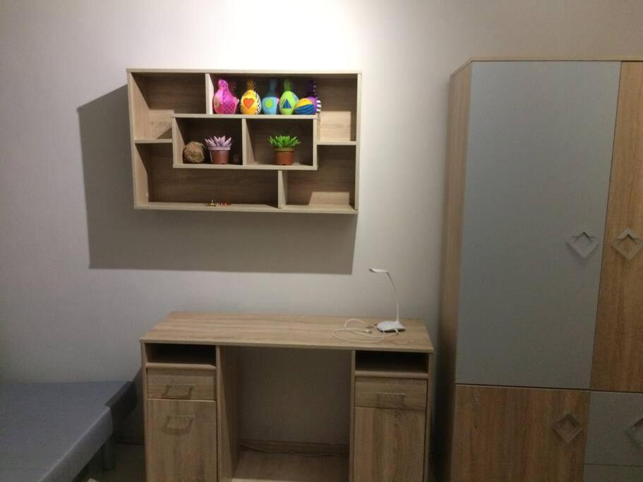 Nice Room, Комната, Pokoj Miedzy Airport Wro A Centrum Wroclaw Bagian luar foto
